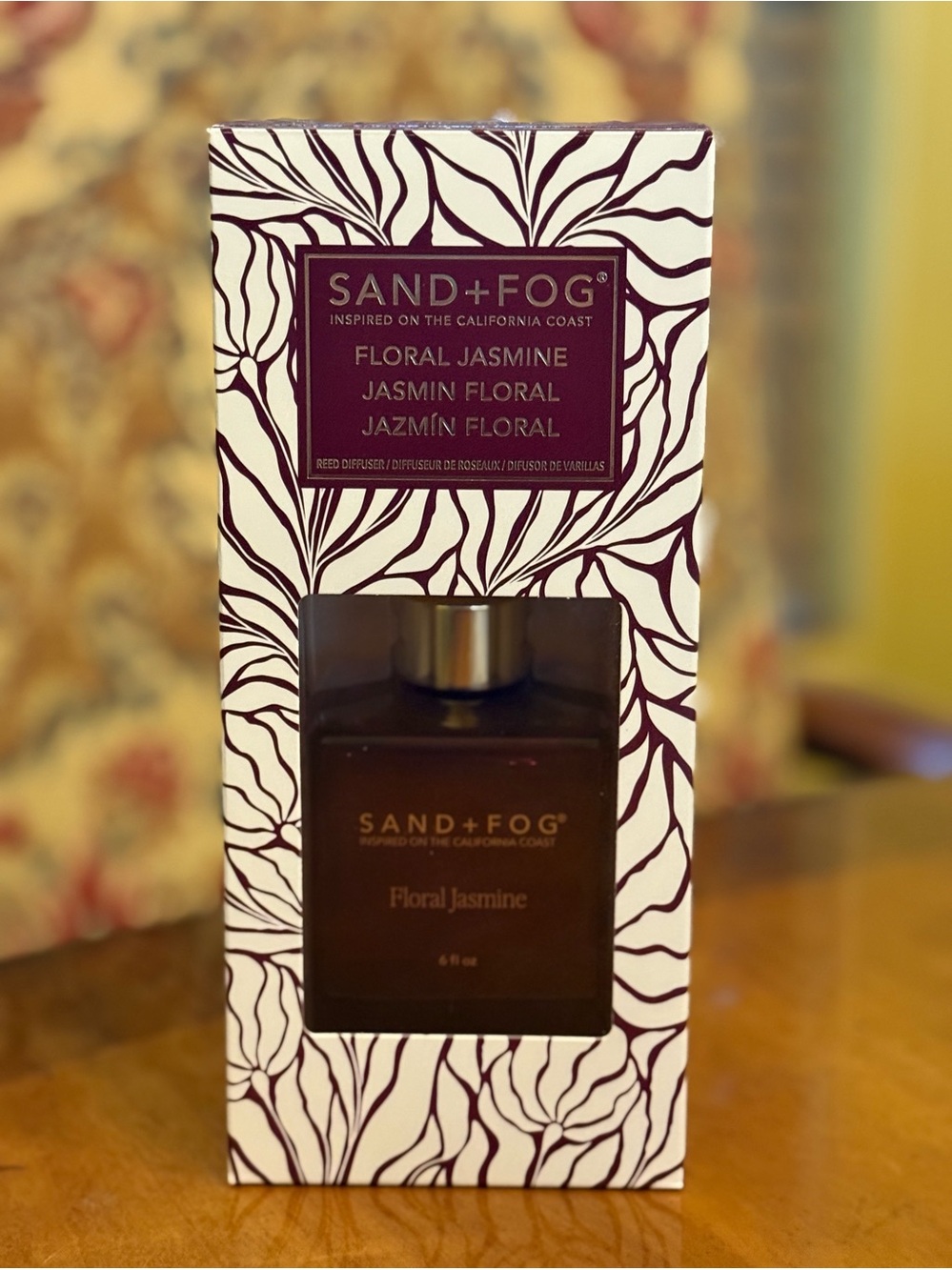 SAND+FOG Floral Jasmine 6 oz Reed Diffuser Color Deep Plum